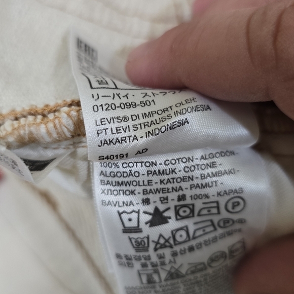 Levi's Made & Crafted White Rigid Denim Shorts 27 Destroyed Raw Hem - Picture 7 of 8